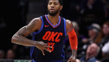  福克斯三双国王轻取雷霆  