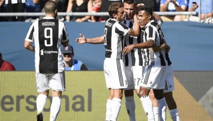  尤文图斯新援首秀破门助球队登顶积分榜  