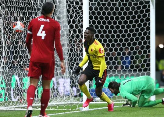  马内独中两元利物浦客场险胜热刺  